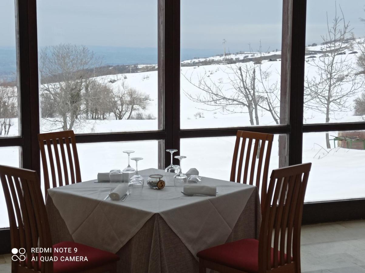 Terrae Eremis: Ristorante, Bar, B&B Roccamorice Eksteriør billede